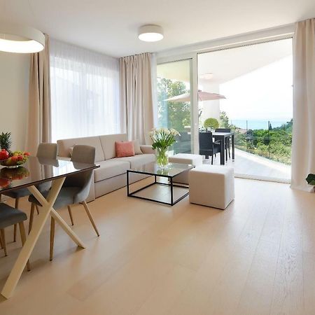 Modern Apartment Near The Sea Ičići Buitenkant foto