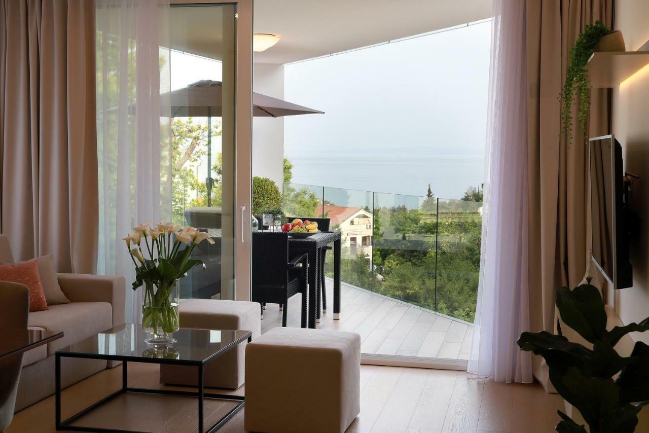 Modern Apartment Near The Sea Ičići Buitenkant foto