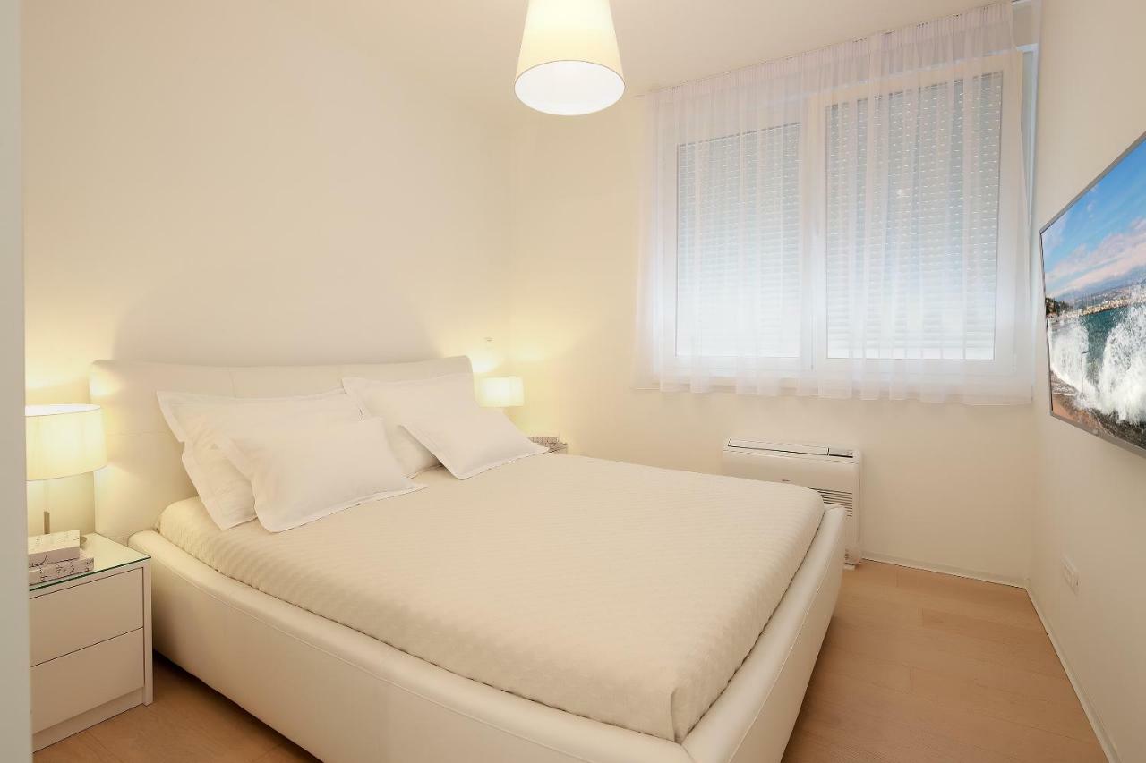 Modern Apartment Near The Sea Ičići Buitenkant foto